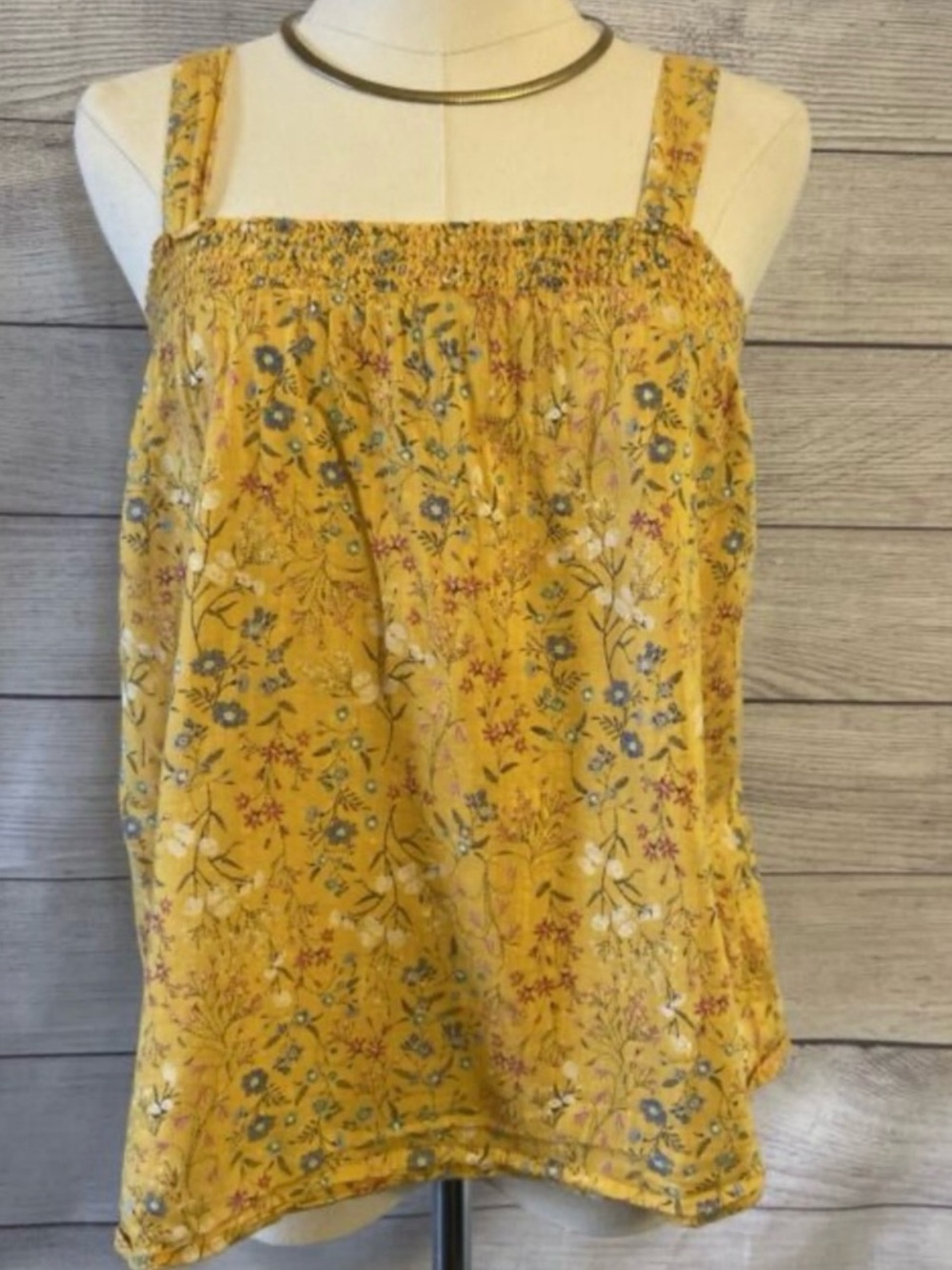 Bundle of 6 tops - Picture 3 of 7